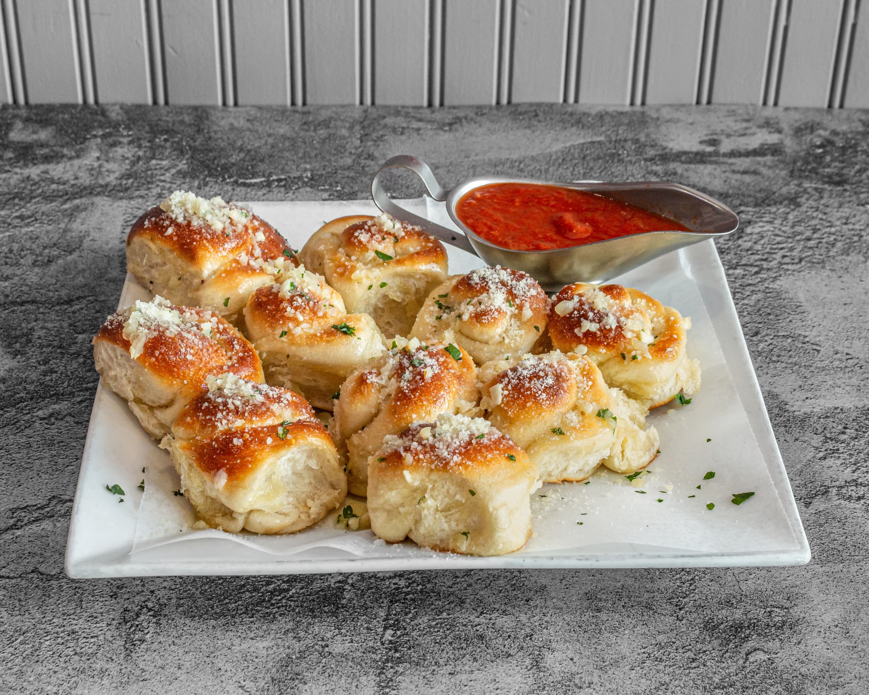 10 Garlic Knots